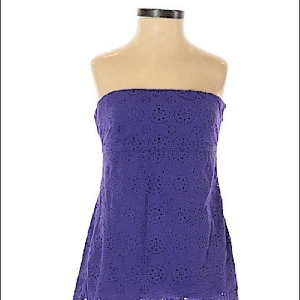 J crew’s eyelet tube top tube top strapless top
